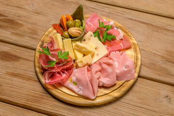 italian appetizer plate