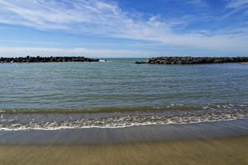Matin lumineux d'automne le long des côtes italiennes