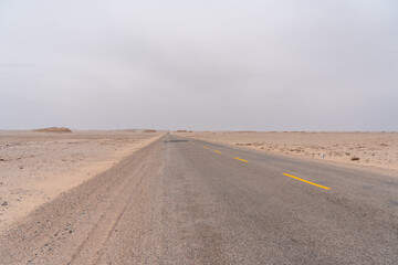 road in desert to no where