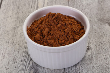 Cocoa powder in the bowl