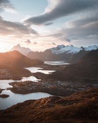 Fototapeta na wymiar A sunset over the mountains in Lofoten