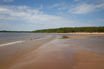 Beautiful coastline that is pleasant to walk along