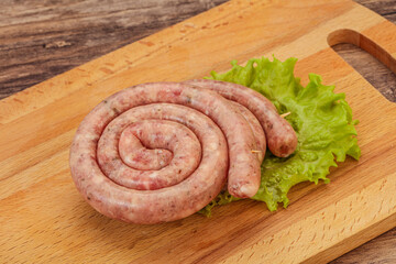 Raw sausage ring for grill