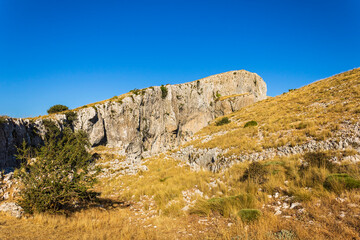Fototapeta na wymiar View of the chasms of Partagat in the mountain of Aitana.