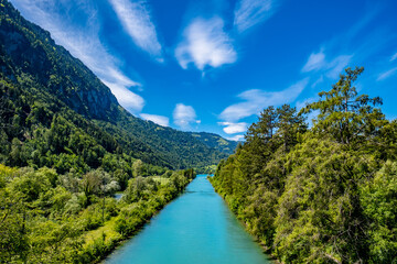 Obraz na płótnie Canvas river in the mountains