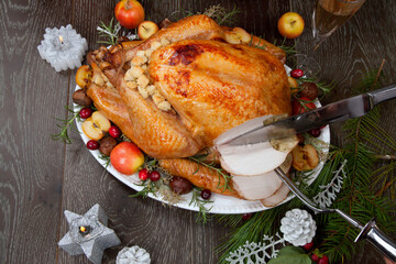 Carving Roasted Christmas Turkey with Grab Apples