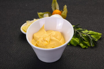 Cheese sauce in the bowl