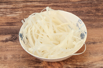 Boiled rice noodle for cooking