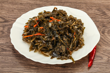 Seaweed cabbage with carrot and sesame