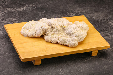 Raw meat schnitzel for roast