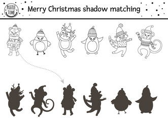 Obraz premium Christmas black and white shadow matching activity for children. Winter coloring page with cute animals. New Year educational game for kids. Find the correct silhouette printable worksheet. .