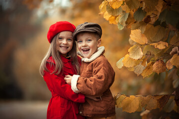 Autumn kids - 387745480