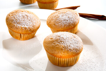 Gebäck, Kuchen, Zimt-Muffins