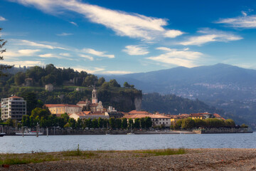 Fototapeta na wymiar View of the town of Arona on Lake Maggiore