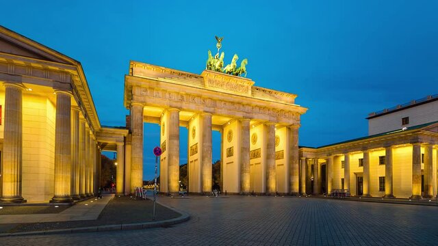 Night to Day Hyper Lapse of Brandenburg Gate, Berlin, Germany