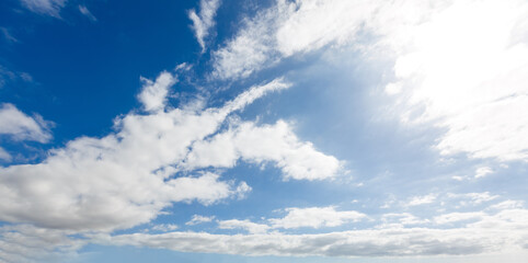 Obraz premium blue sky background with tiny clouds. panorama