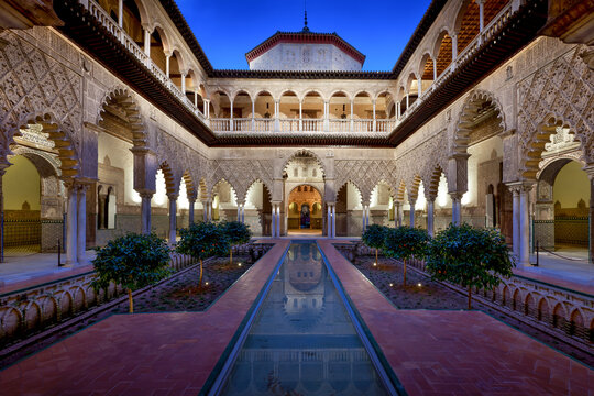 Real Alc&aacute;zar de Sevilla, Patio de las Doncellas