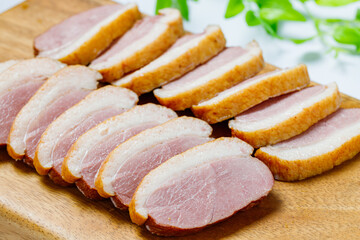 鴨肉のスモーク