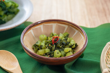 野沢菜の油炒め