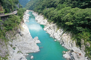 Fototapeta na wymiar 徳島県三好市　大歩危峡の風景