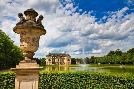 Dresden - Palais im Gro&szlig;en Garten