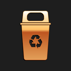 Gold Recycle bin with recycle symbol icon isolated on black background. Trash can icon. Garbage bin sign. Recycle basket sign. Long shadow style. Vector.