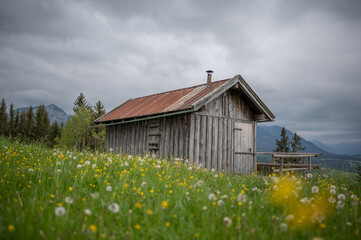 Allgäu im Frühling, Blick Richtung Sonnenköpfe und Oberstdorf