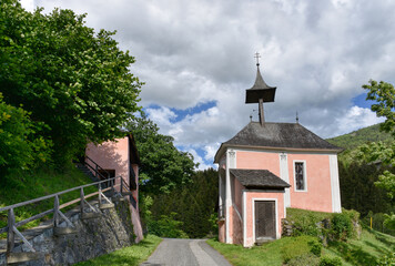 Geteilte Kirche am Kreuzbichl, Kreuzbichlkapelle, römisch-katholisch, Kirche, Gmünd, Kärnten,...