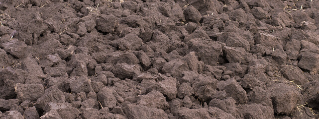 plowed soil in large pieces