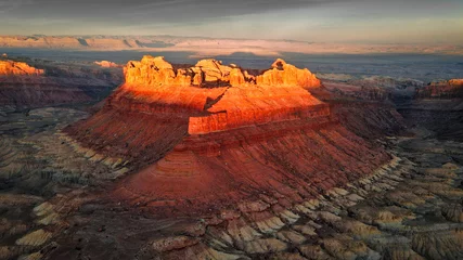 Gardinen Canyon desert canyon sunset mountians hilighted by sun rays  © Wiktoria