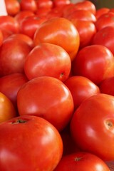 Up-close image of tomatoes at a Farmer's Market in Wilmington, NC