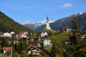 Fototapeta na wymiar Schmitten, Kanton Graubünden, Schweiz