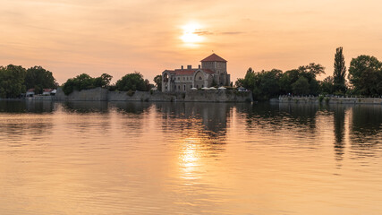 Fototapeta premium Scenic landscape of Old Lake and Castle in Tata, Hungary