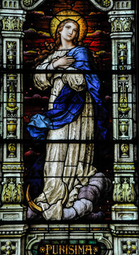 Virgin Mary stain glass