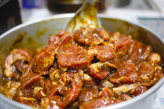 Marinated pork for cooking Ba Jang.