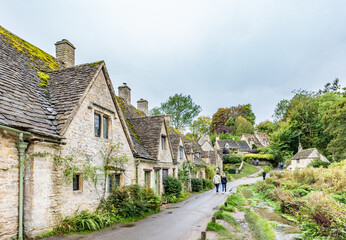 Fototapeta na wymiar Arlington Row in Bibury, Cotswalds, England, one of the most photographed Cotswolds scenes