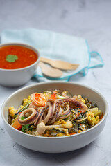 thai food;Sukiyaki seafood served with suki spicy sauce