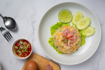 thai food;Fermented pork fried rice served with fresh cucumber