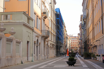 Fototapeta na wymiar colorful old street in the city 