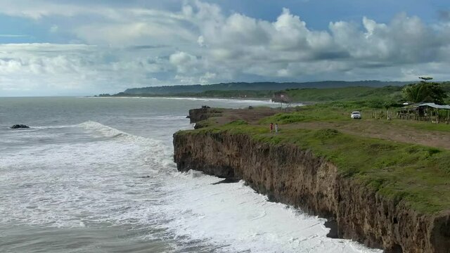 Beautiful cinematic aerial view of the 
crag Pe&ntilde;on de Guacalillo in Costa Rica