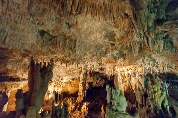 石垣島鍾乳洞内部