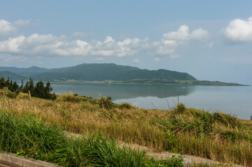 Fototapeta premium 小浜島より西表島を望む