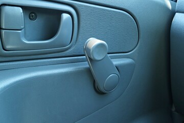 古い手回し式ウィンドウのノブ