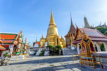 Fototapeta na wymiar Wat Phra Kaew and Grand Palace in sunny day, Bangkok, Thailand
