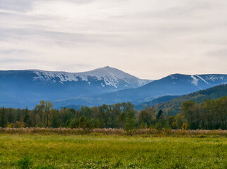 Fototapeta premium view of the Giant Mountains from the valley, Poland