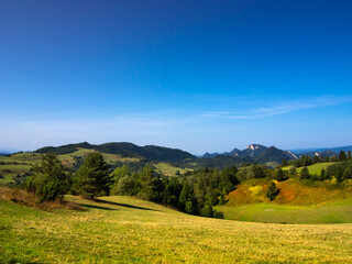 Trzy Korony Massif in Pieniny mountains in autumn. View from Lesnicke sedlo, Slovakia.