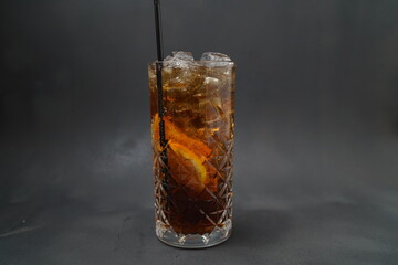 cola with ice