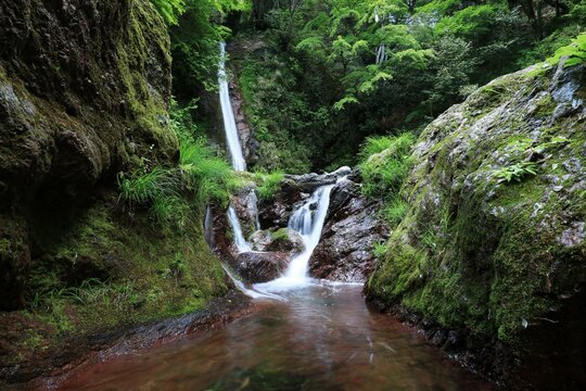 埼玉県・秩父華厳の滝 (日本の滝)