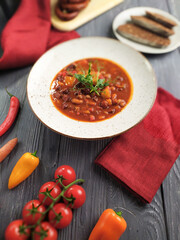 tomato soup with bread