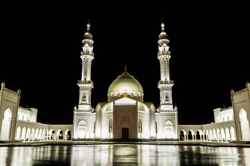 Fototapeta na wymiar mosque in the city of Bolgar illuminated at night